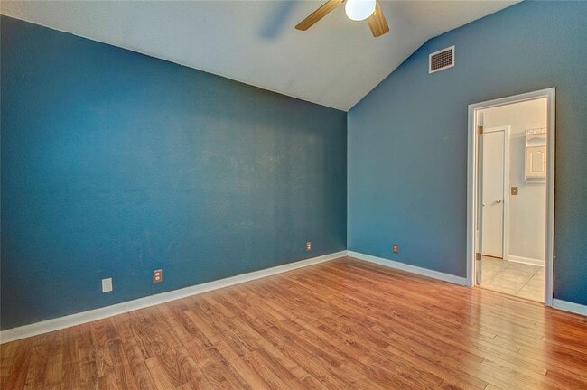 Building Photo - 109 Azalea Dr