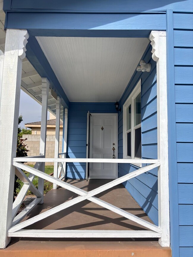 Building Photo - 12147 Hallwood Dr