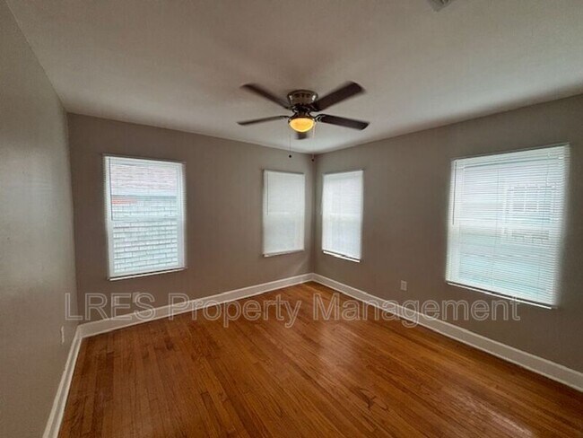 Building Photo - 1523 E Concord St