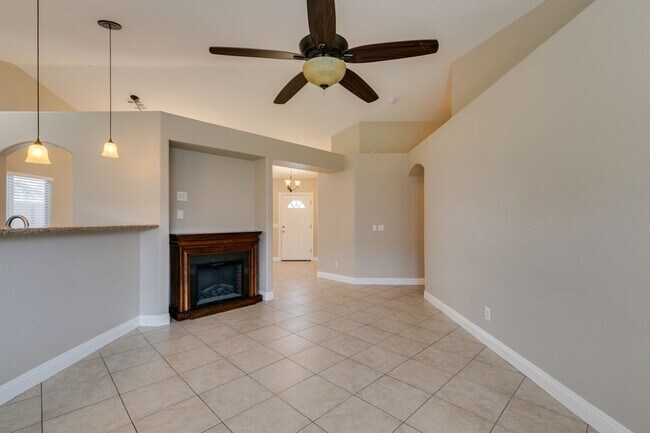 Building Photo - 437 Waterwheel Falls Dr