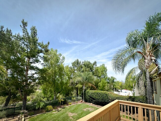 Building Photo - 32920 Northshire Cir