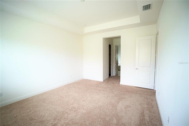 Building Photo - 30835 Spruceberry Ct
