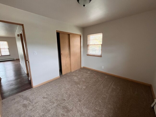 Building Photo - 5500 S Trinthammer Ave