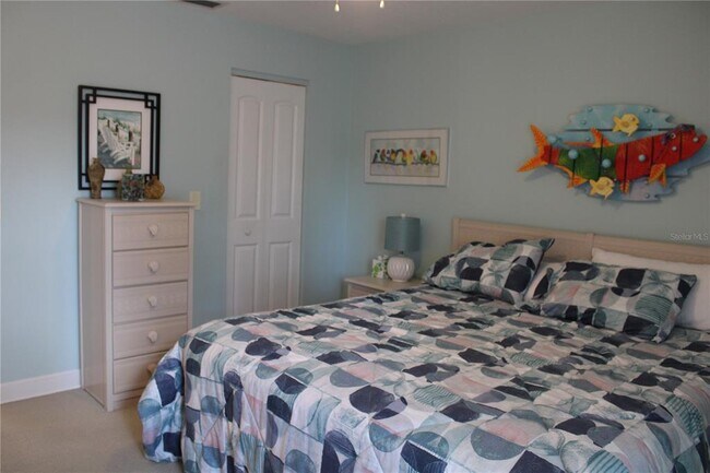 Building Photo - 335 Windrush Loop