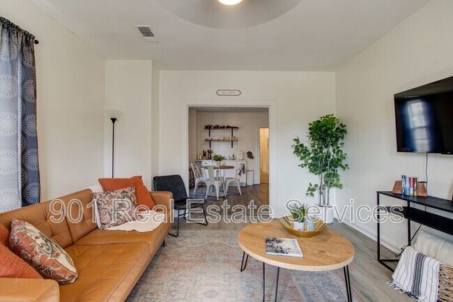 Building Photo - 1954 Manila Ave