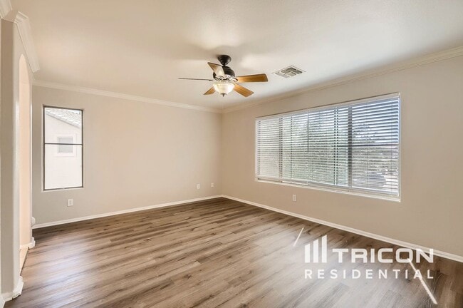 Building Photo - 7713 S 47th Ln