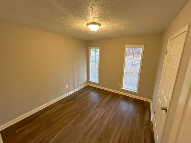 Building Photo - 3064 Greenbranch Dr