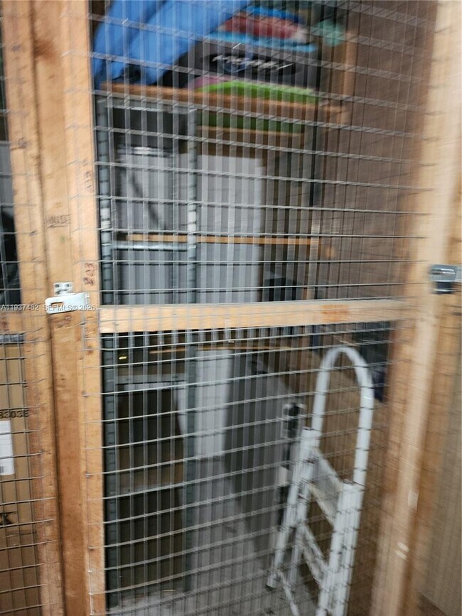 Building Photo - 1631 Riverview Rd