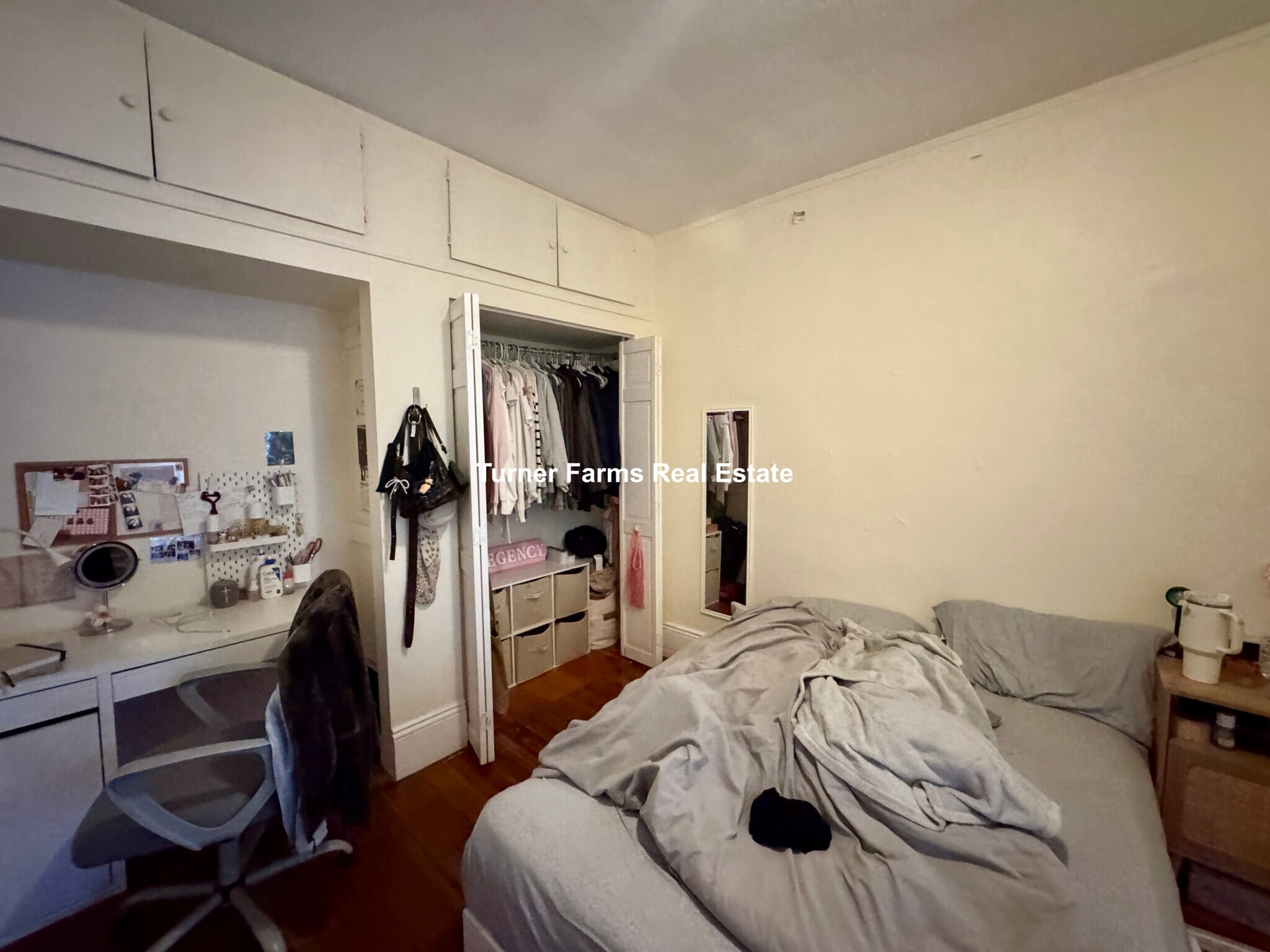 Building Photo - 96 Calumet St