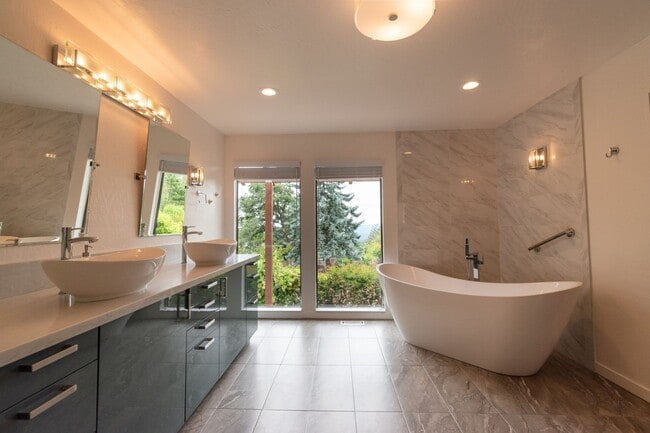 Building Photo - 22688 Riva Ridge Rd