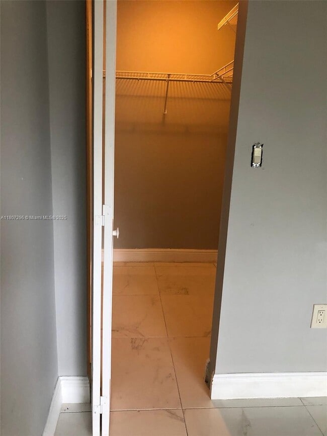 Building Photo - 3834 SW 153rd Pl