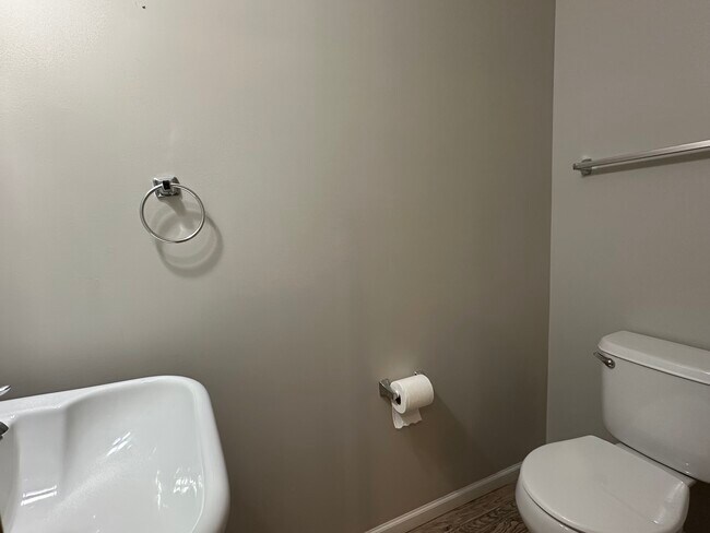 Building Photo - 4880 149th St N