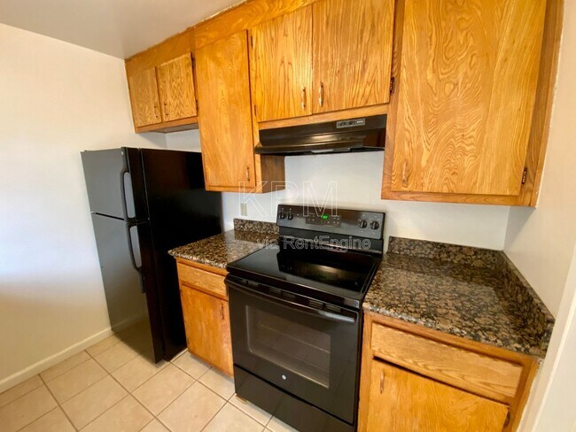 Building Photo - 2920 Peachtree Dr