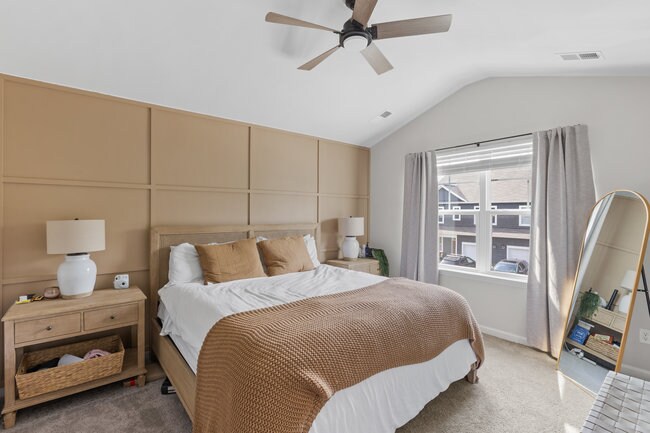 Building Photo - 4686 Wildaire Ln