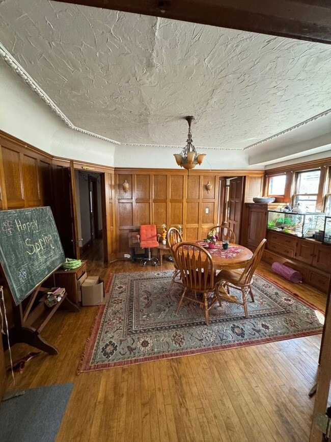 Building Photo - 3216 N Marietta Ave