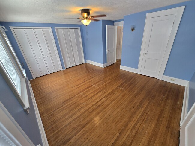 Building Photo - 232 Nichols Ave