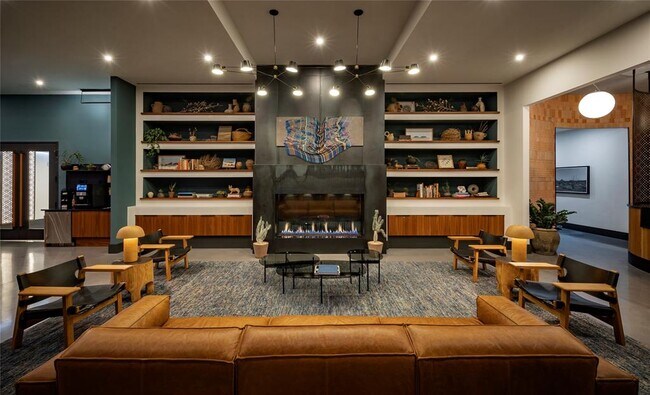 Building Photo - 84 East Ave