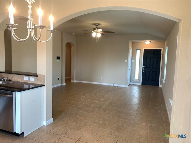 Building Photo - 2587 Diamondback Trail