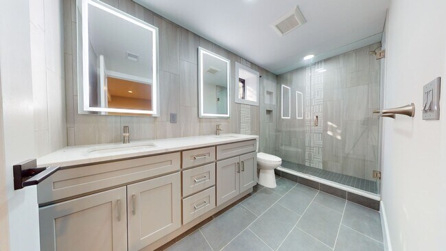 Building Photo - 353 Boyden Ave