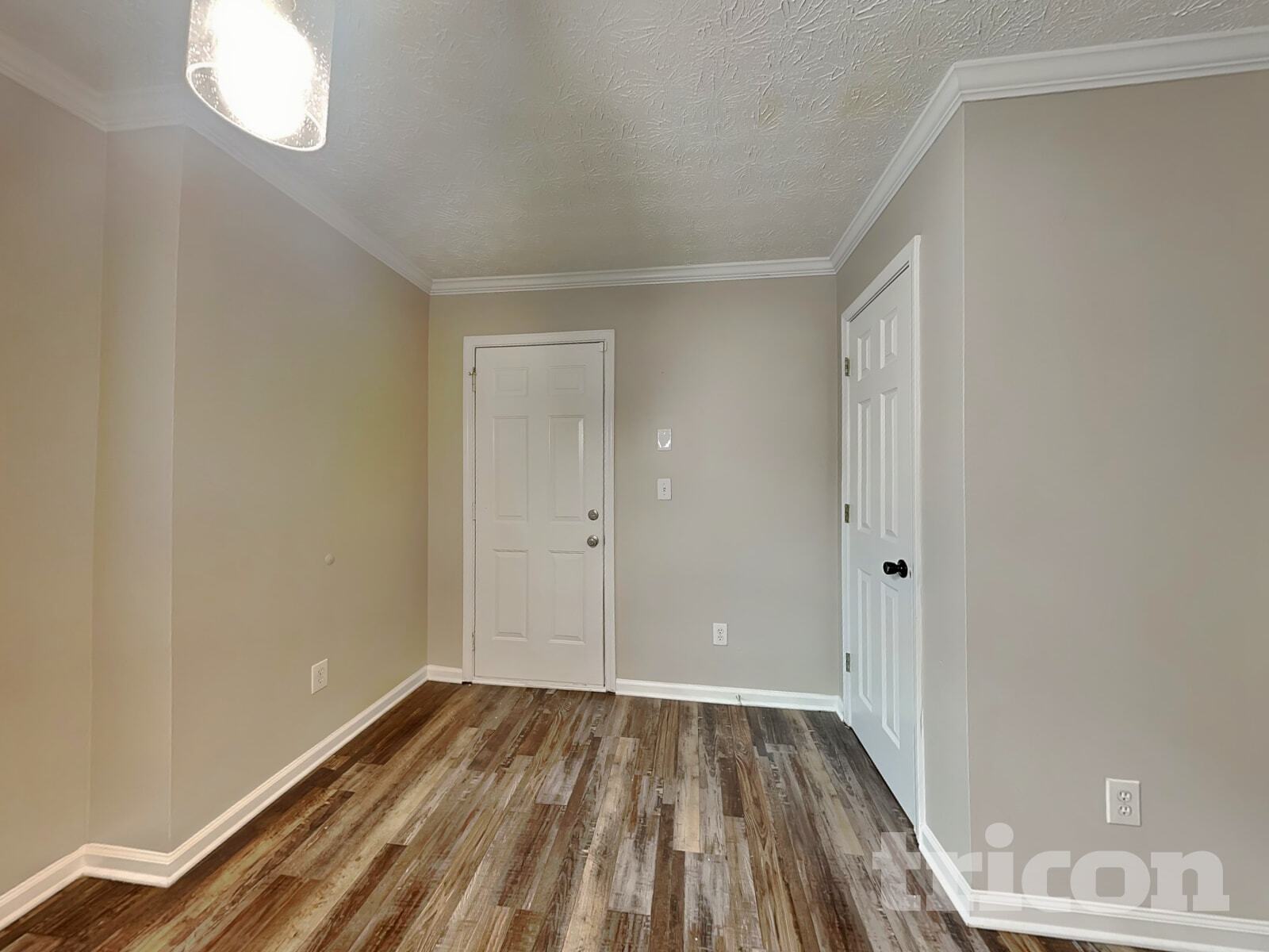 Building Photo - 915 Chapel Hill Dr SE