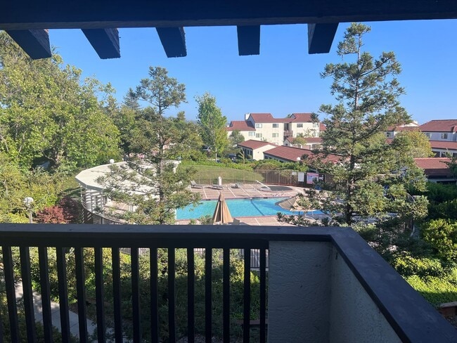 Building Photo - DESIRABLE GATED COMMUNITY WITH VIEWS, POOLS, HOT TUB, FITNESS CENTER, AND MORE!!!