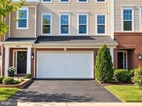 Building Photo - 41839 Diabase Square
