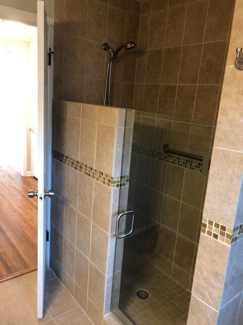 Building Photo - Wonderful Updates in this Midtown Charmer! 3 bed 1 bath, GREAT Kitchen!