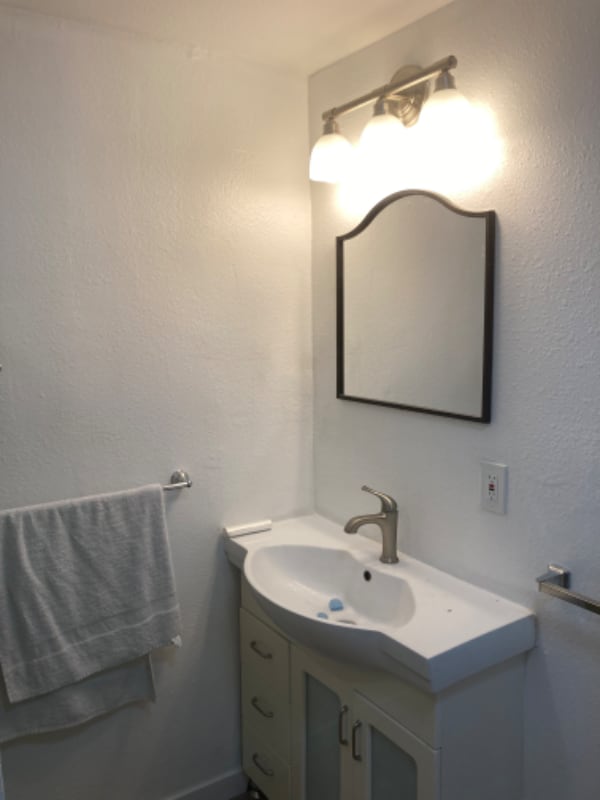 Building Photo - 2760 Eppinger Blvd