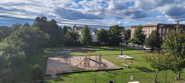 park view - 760 Hallett St