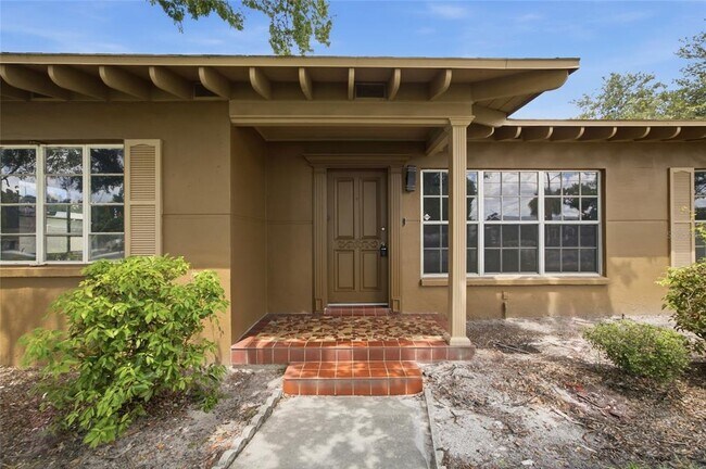 Building Photo - 808 N Mac Dill Ave