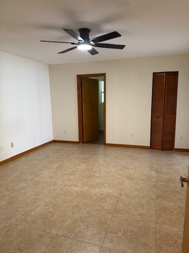 Building Photo - 3554 Irish Ln