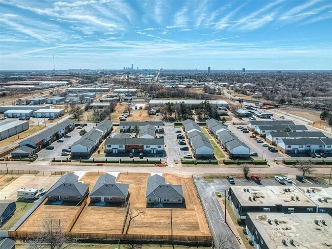 Building Photo - Turnkey 3-Bedroom Home in NW OKC – Perfect for Pets!