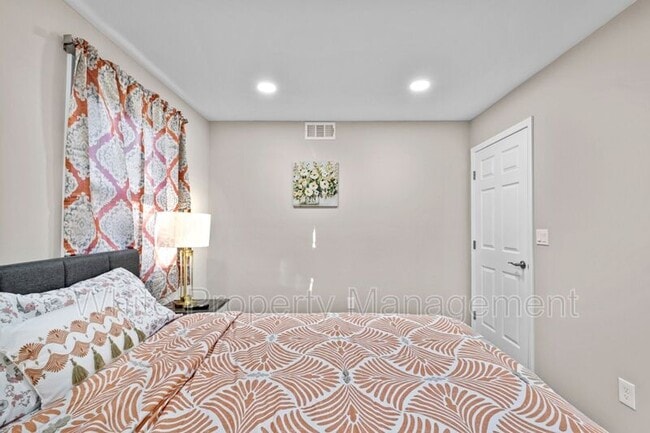 Building Photo - 2620 Englehardt St