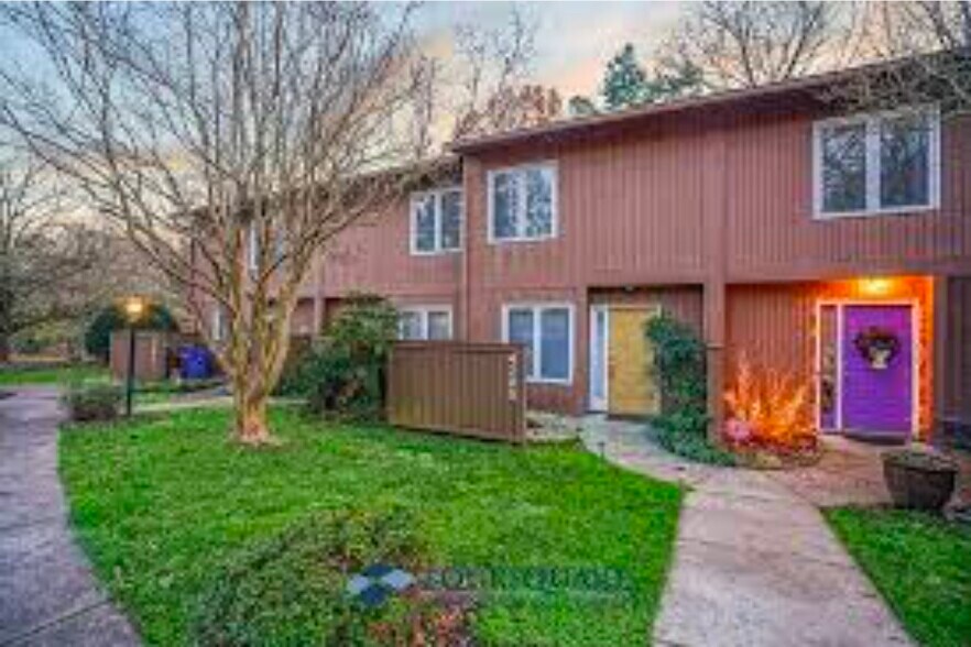 Neighborhood Pics - 4215 Sunshadow Ln