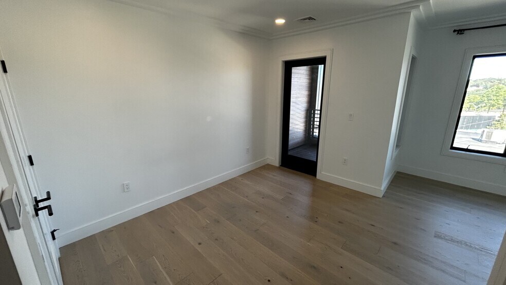 Building Photo - 56 Leo M Birmingham Pky