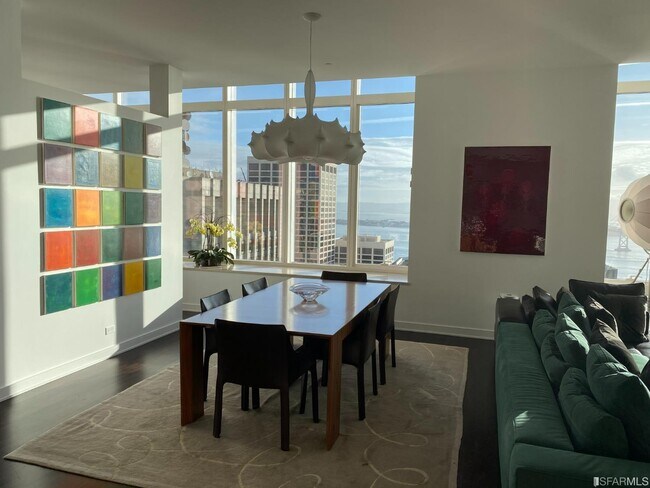 Building Photo - 301 Mission St