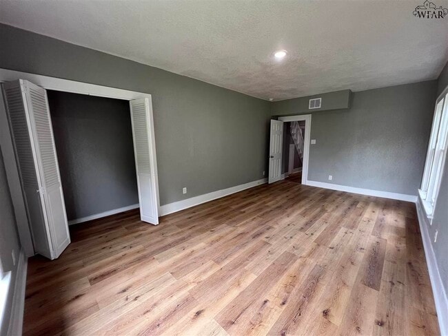 Building Photo - 2304 Talunar Ln