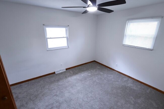 Building Photo - 1702 Leighton Ave