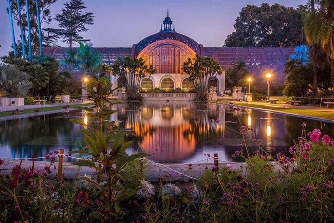 Building Photo - 4916 Long Branch Ave