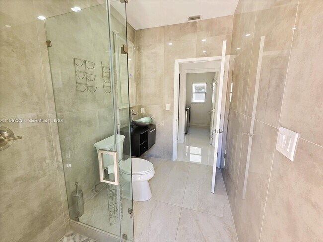 Building Photo - 16404 Diamond Head Dr