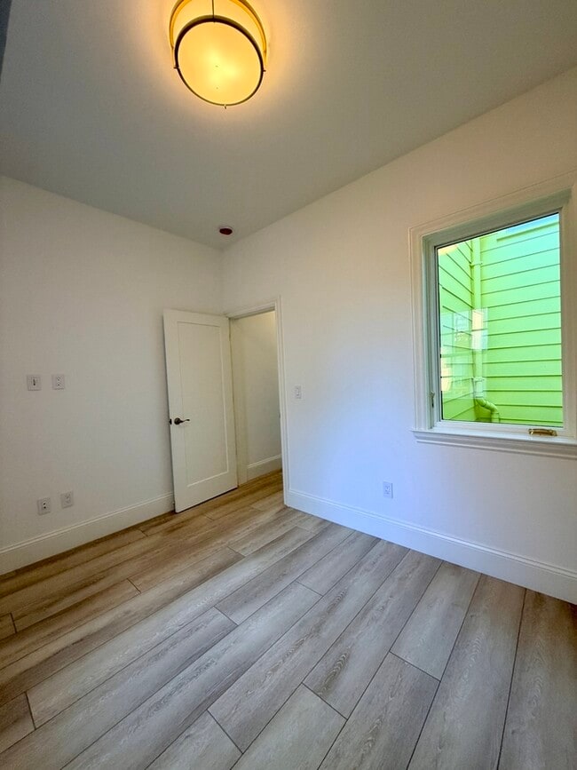 Building Photo - 1249 Kearny St