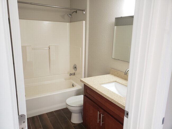 Updated bathroom - 15515 Washington St