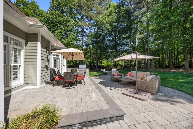 Building Photo - 107 Spears Creek Dr