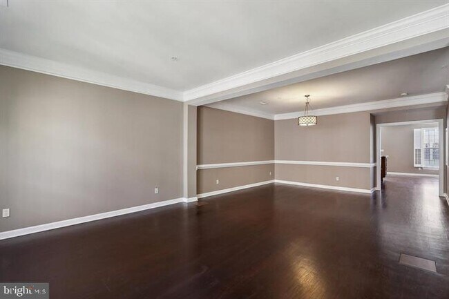 Building Photo - 5615 Harrington Falls Ln