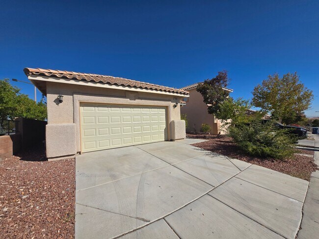 Building Photo - One Story Home in Summerlin