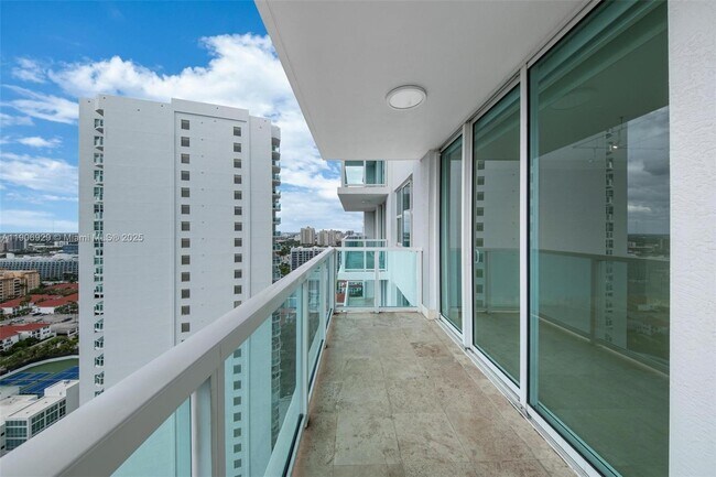 Building Photo - 3201 NE 183rd St