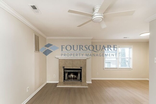 Building Photo - FRESHLY UPDATED CONDO in a PRIME RALEIGH LOCATION! 2 Bed w/ 2 en suite Bathrooms