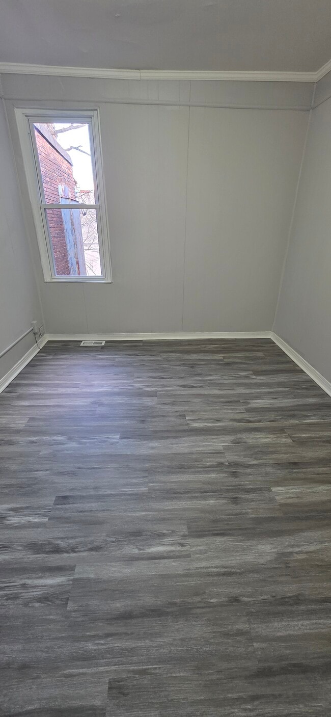 Building Photo - 1135 Poplar Grove St