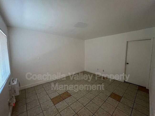 Building Photo - 85171 Bagdad Ave