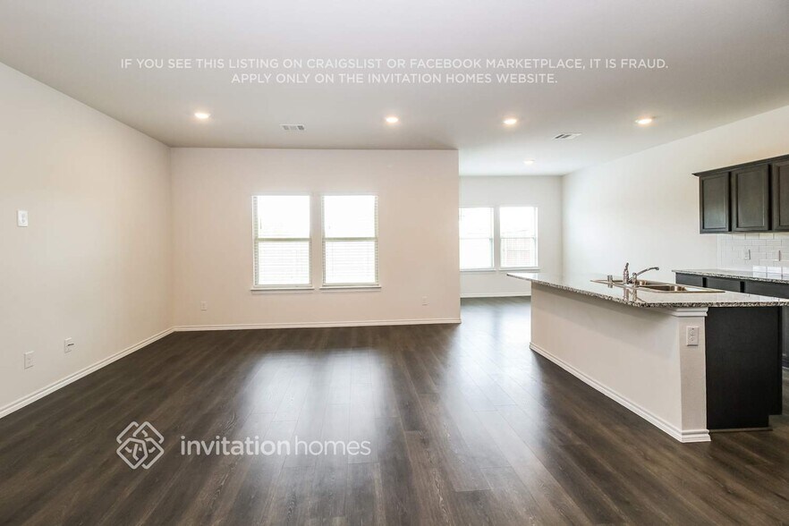 Building Photo - 3124 Glazner Dr